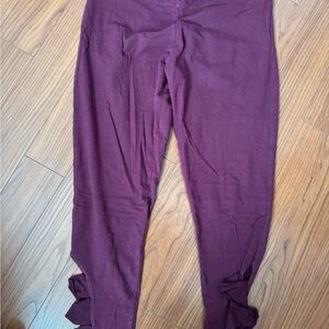 Victoria's Secret Purple Leggings with Ruched Ankle Detail